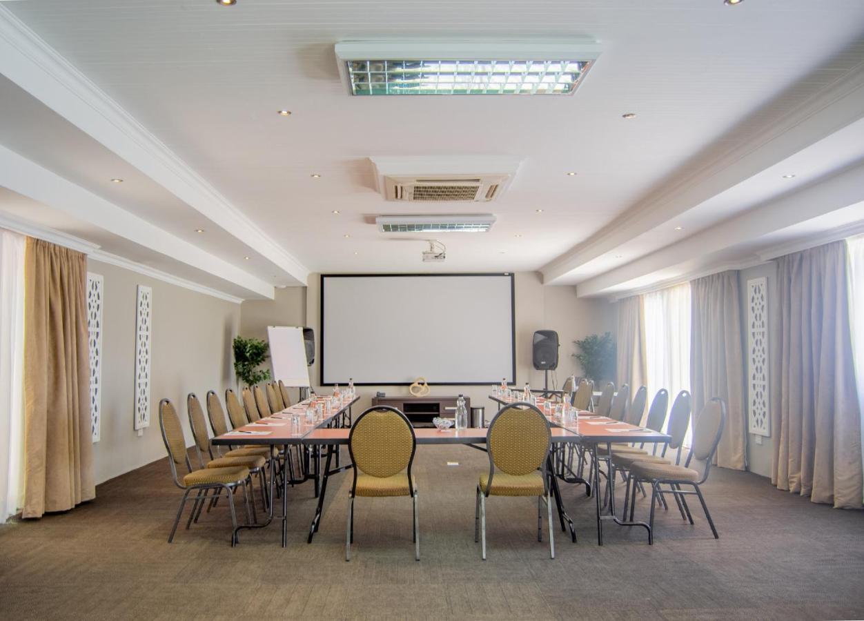Ruslamere Hotel And Conference Centre Durbanville Ngoại thất bức ảnh