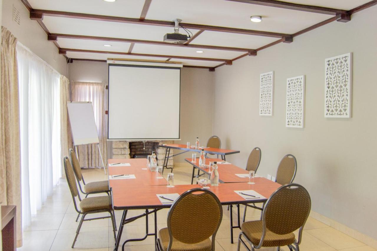 Ruslamere Hotel And Conference Centre Durbanville Ngoại thất bức ảnh
